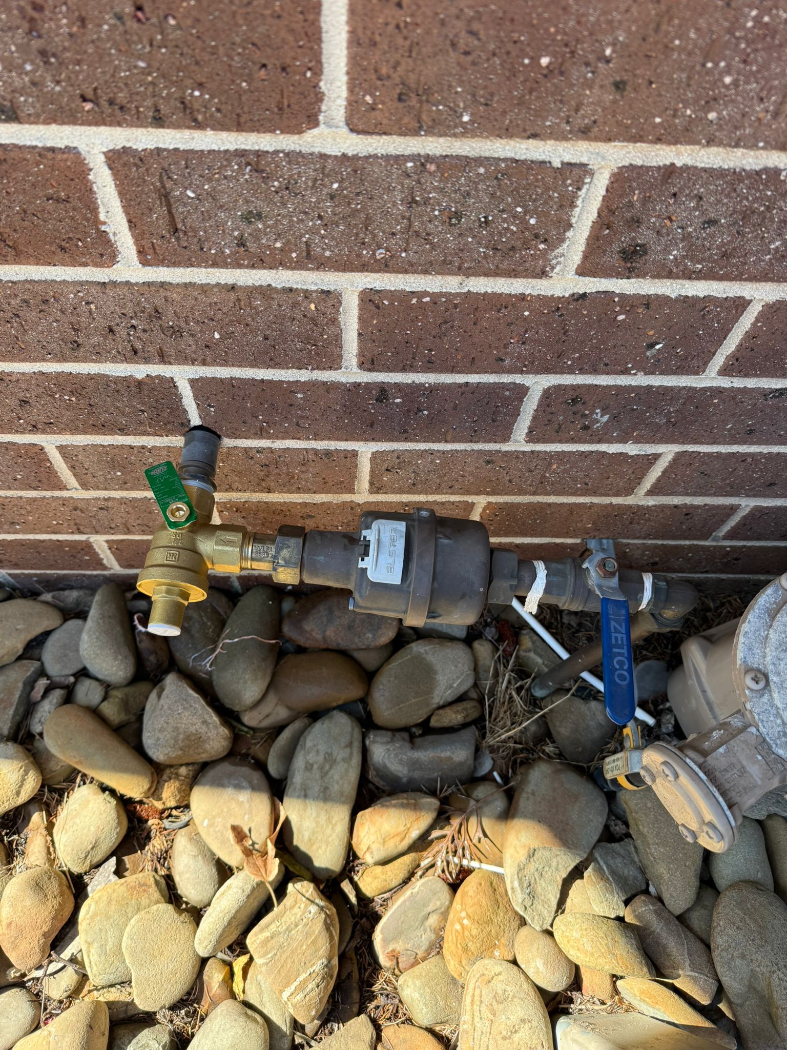 Backflow prevention device and isolation valves installed at water supply entry Melbourne